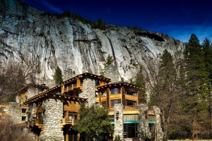 День 3. Зимняя программа - Санта-Барбара; Летняя программа - Йосемити. Лицензия CC0 Creative Commons, автор skeeze